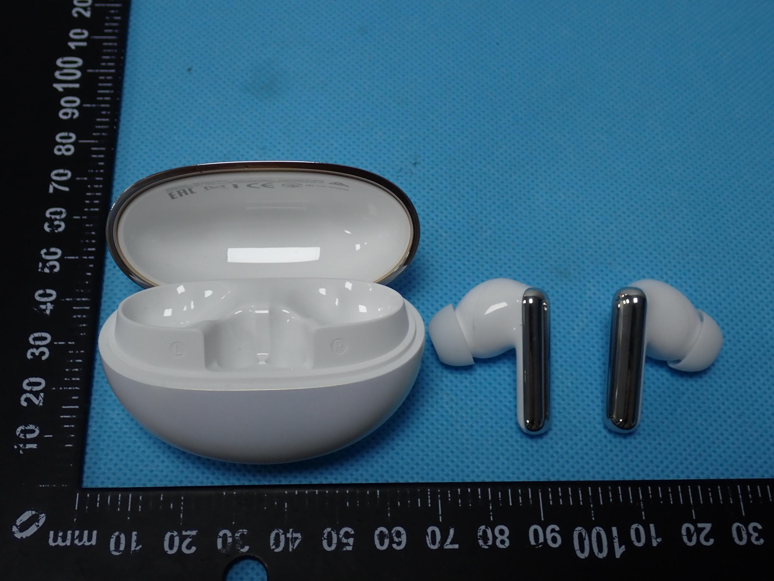True Wireless Noise Cancellation Earphones - FCC ID 2AMQ6-HT01 - Dongguan Liesheng Electronics Co., Ltd. (4)