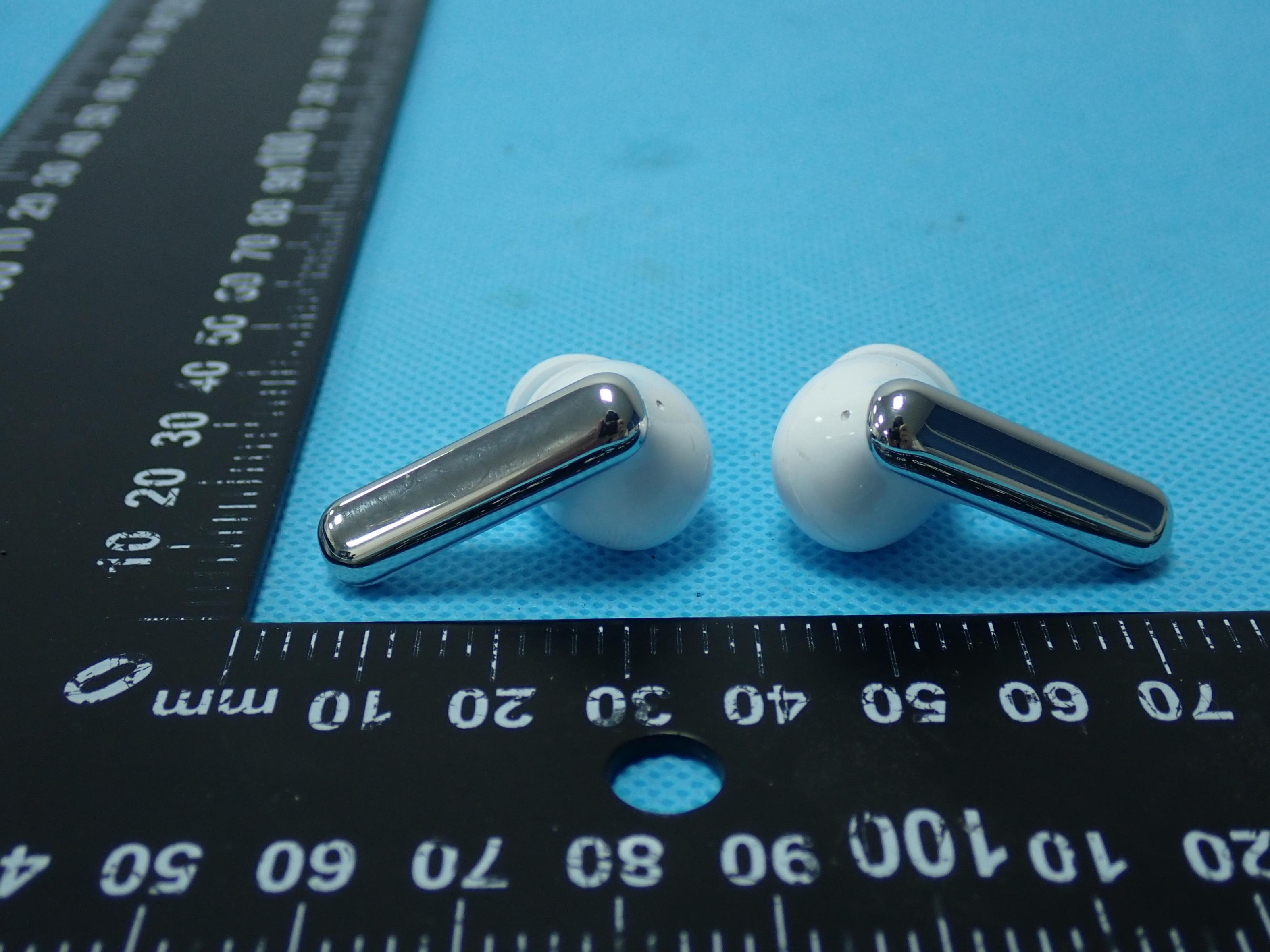 True Wireless Noise Cancellation Earphones - FCC ID 2AMQ6-HT01 - Dongguan Liesheng Electronics Co., Ltd. (3)