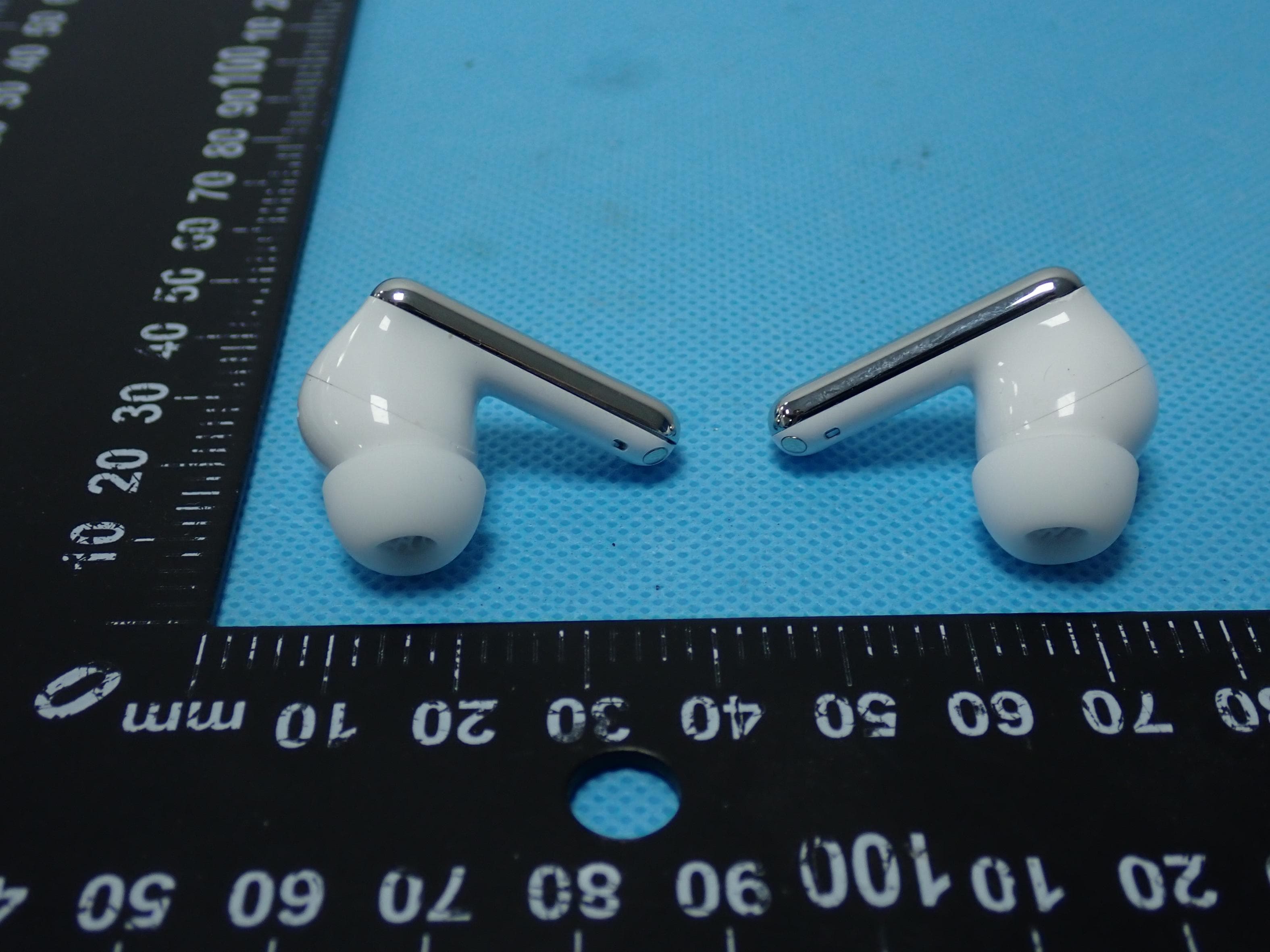 True Wireless Noise Cancellation Earphones - FCC ID 2AMQ6-HT01 - Dongguan Liesheng Electronics Co., Ltd. (5)