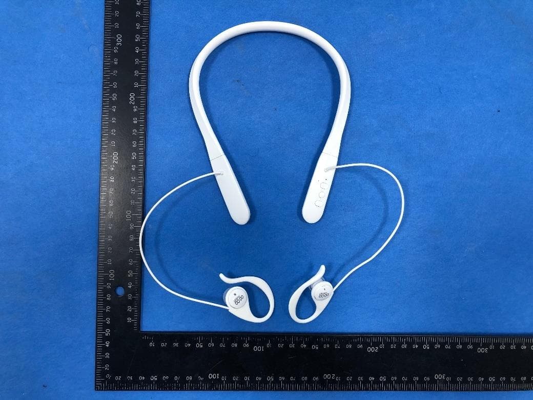 Bluetooth earphone - FCC ID 2AMRE-ACOUSYZ - COTRON CORPORATION (2)