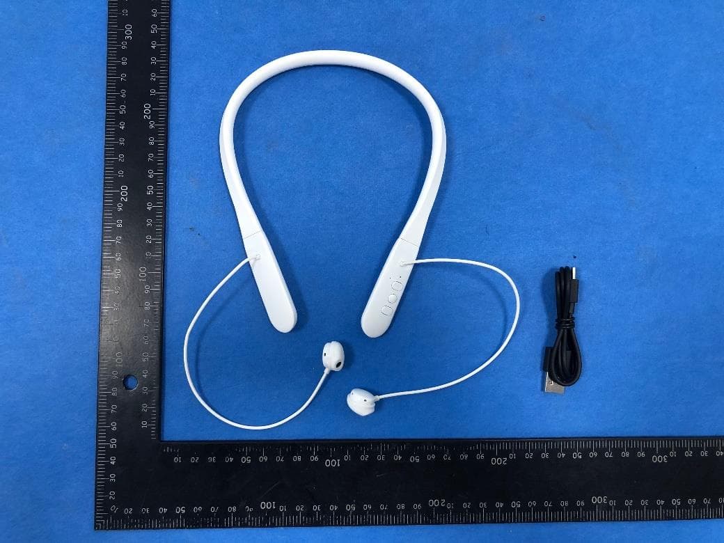Bluetooth earphone - FCC ID 2AMRE-ACOUSYZ - COTRON CORPORATION (5)