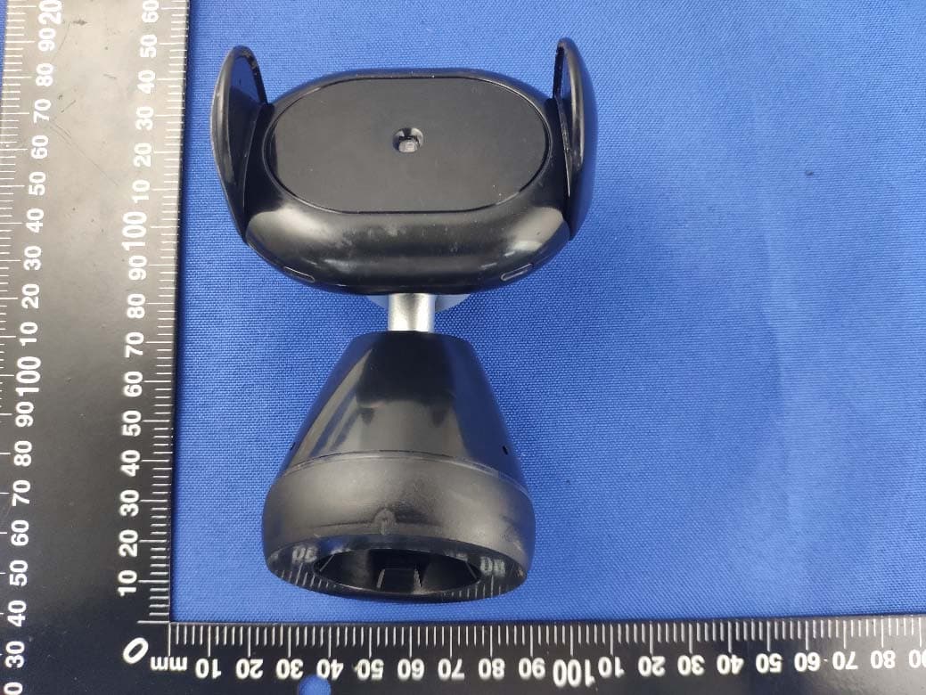 Aivo connect - FCC ID 2AMRO-HLCRIO204 - iOttie, Inc. (2)