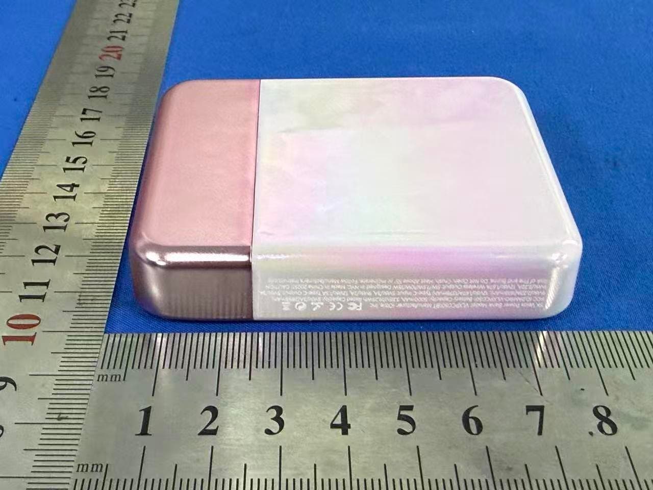 Power Bank - FCC ID 2AMRO-VLXPCG501 - iOttie, Inc. (2)