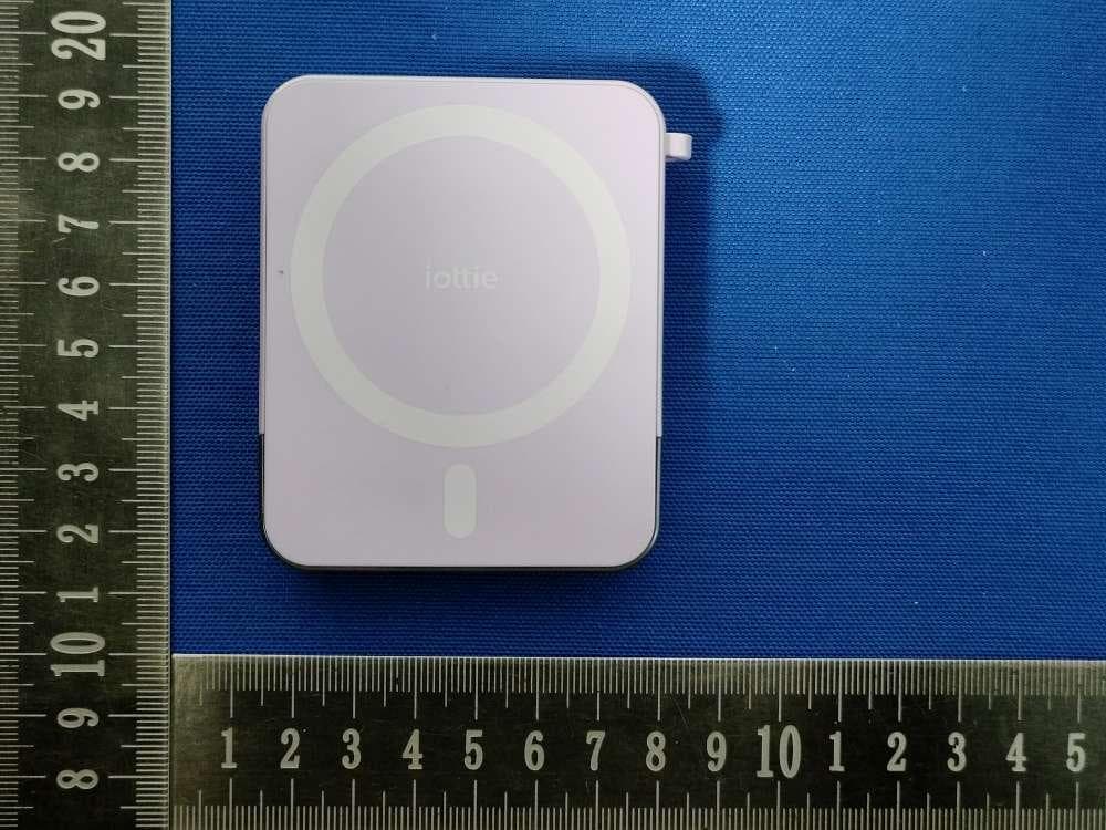 Power Bank - FCC ID 2AMRO-VLXPCG501 - iOttie, Inc. (4)