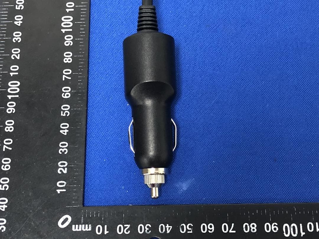 WIRELESS FM TRANSMITTER AND CAR CHARGER - FCC ID 2AMSOCAD-6057 - Summit Electronics LLC (4)