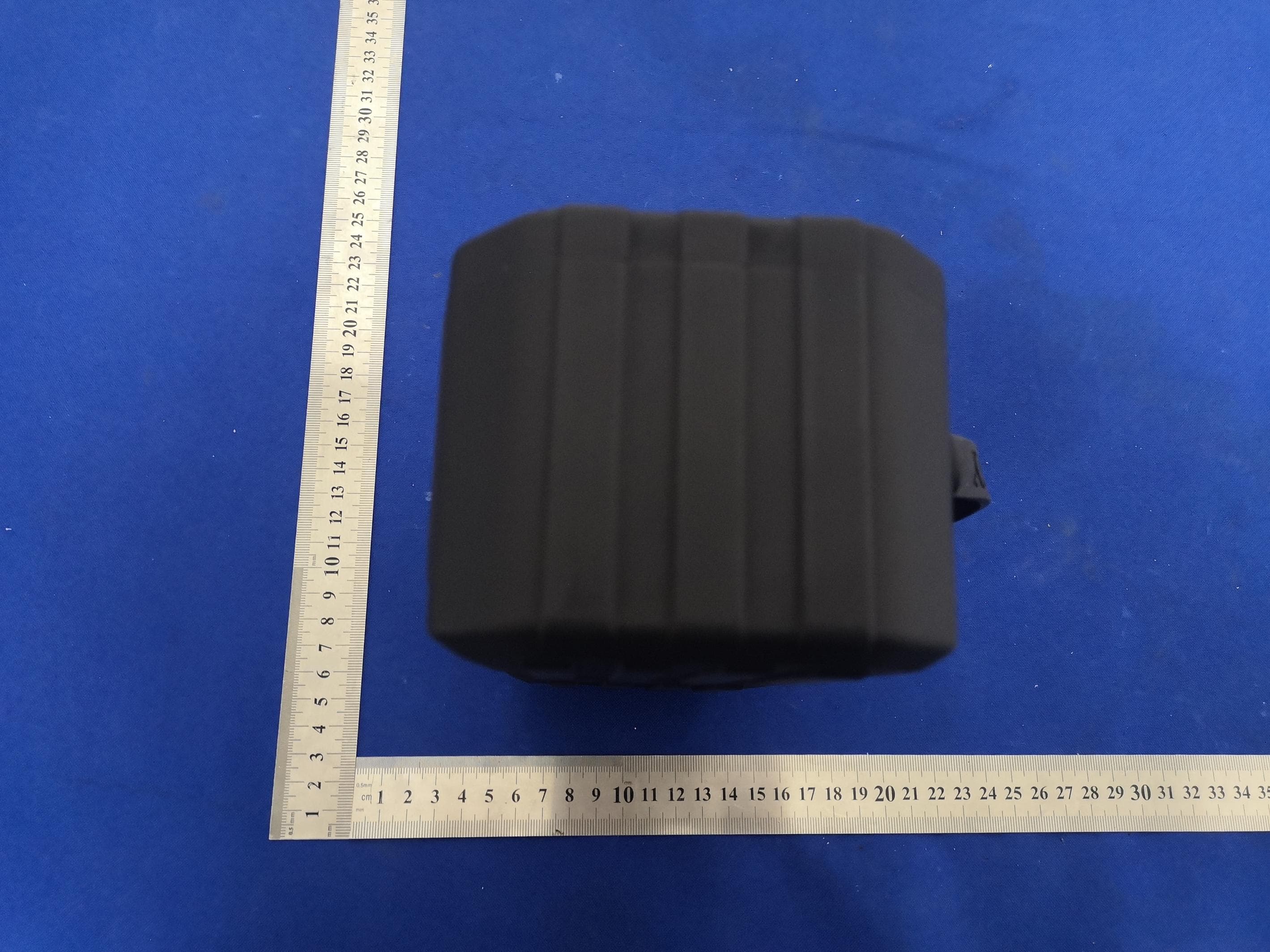 True Wireless Rugged speaker - FCC ID 2AMSOCSTW-43FD - Summit Electronics LLC (2)