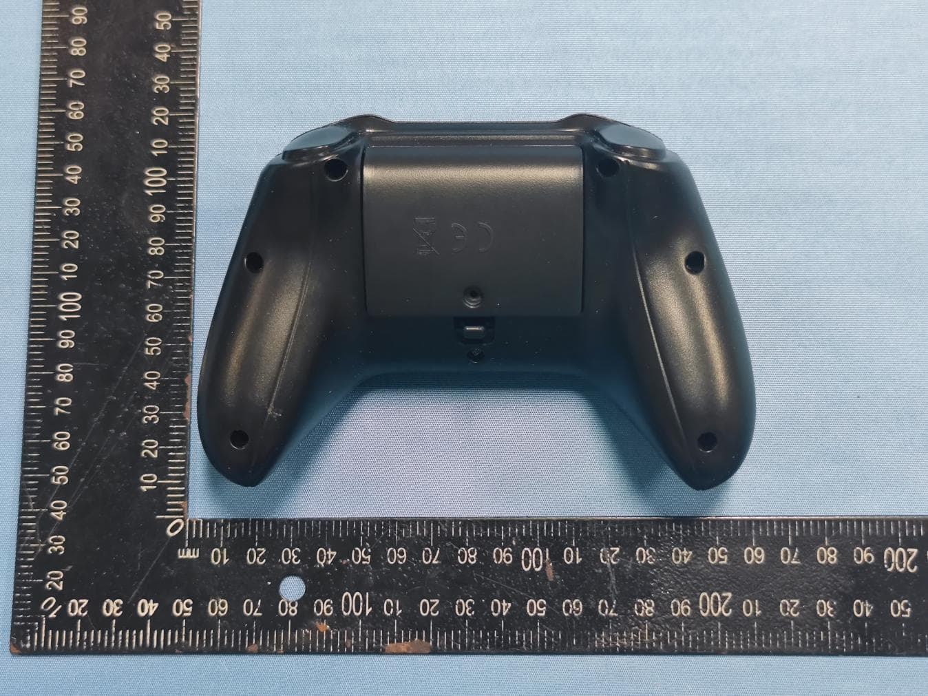 Remote Controller - FCC ID 2AMSS-HY2021TX - PINGHU SHUANGXI BABY CARRIER MANUFACTURE CO.,LTD. (3)