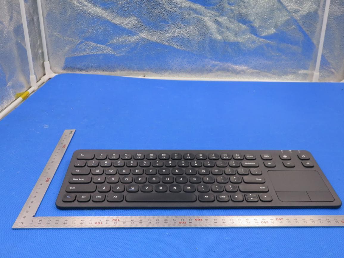 Bluetooth keyboard - FCC ID 2AMSUGSKBBT066 - SANWA LIMITED (2)