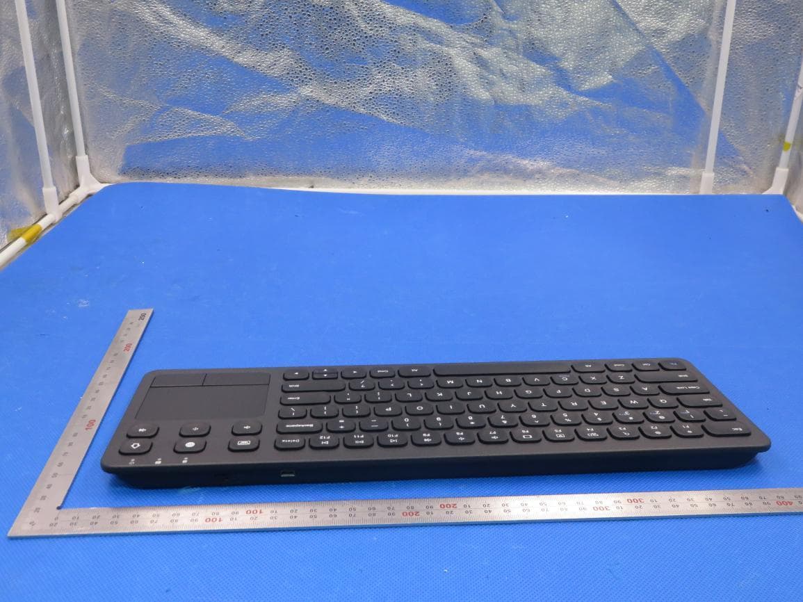 Bluetooth keyboard - FCC ID 2AMSUGSKBBT066 - SANWA LIMITED