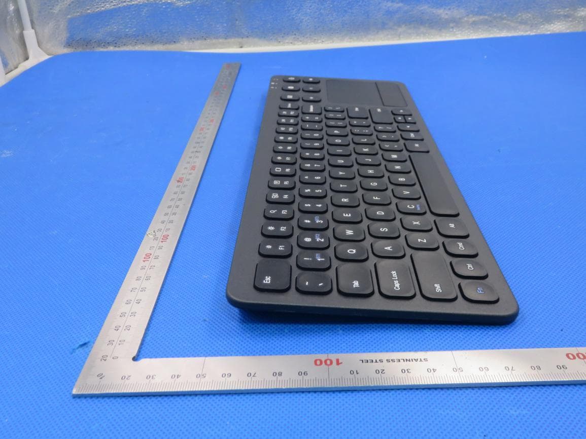 Bluetooth keyboard - FCC ID 2AMSUGSKBBT066 - SANWA LIMITED (4)