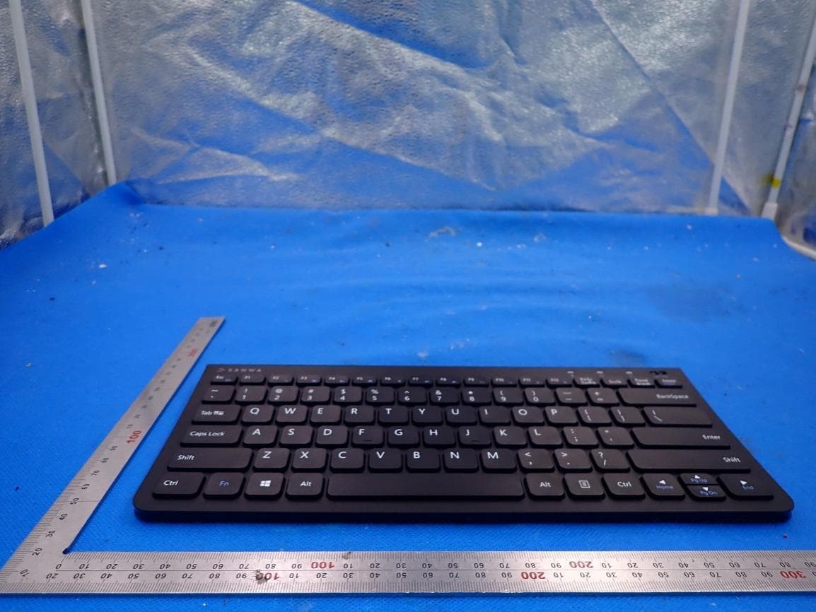 2.4G Wireless Keyboard - FCC ID 2AMSUW065E - SANWA LIMITED (3)