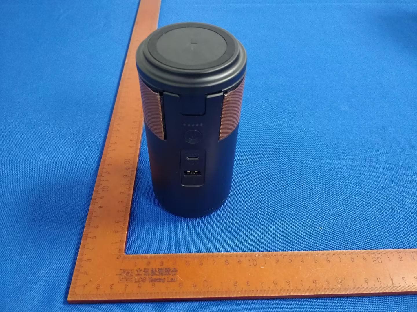 Portable Power Station - FCC ID 2AMUD-M100 - Duracell U.S. Operations, Inc.