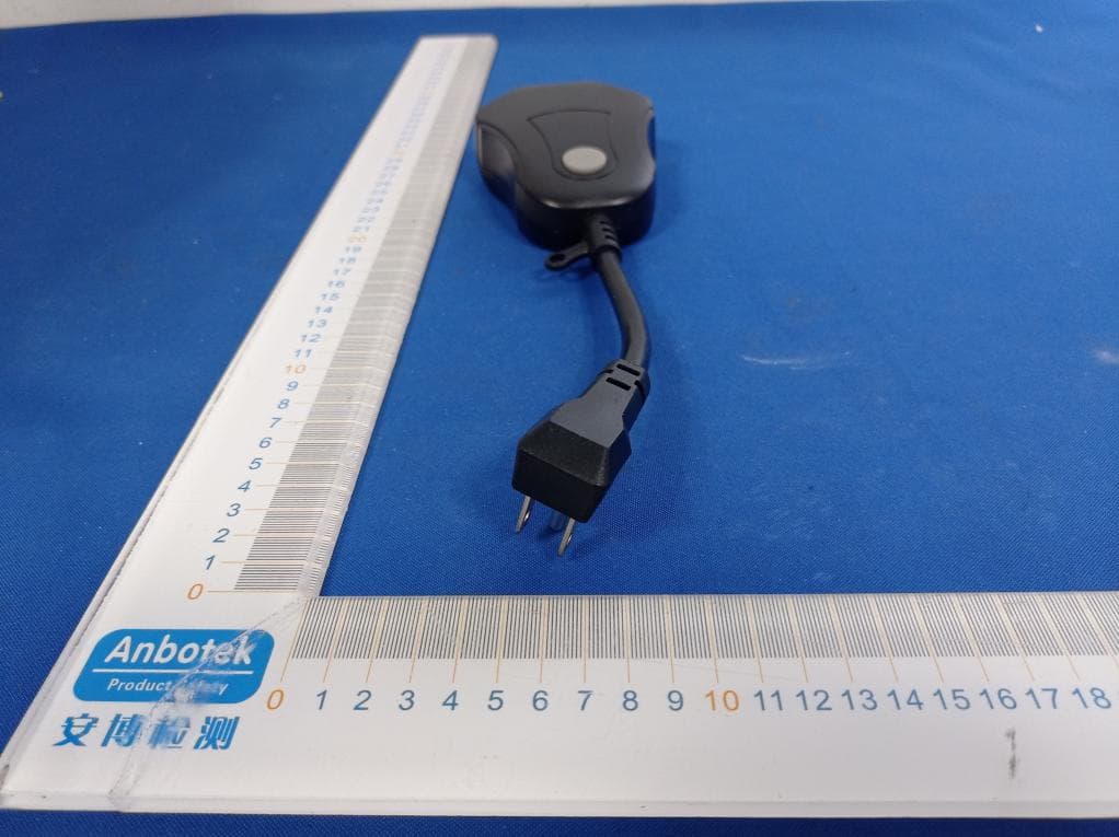 3-outlet outdoor wifi smart plug - FCC ID 2AMV5-SK511-A-W-A - Changxing Potek Electronics & Technology Co., Ltd. (4)