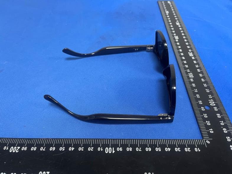 Bluetooth glasses - FCC ID 2AMVL-HS-999 - Dong Guan City Qi Xing Electronics Technology Co., LTD (5)