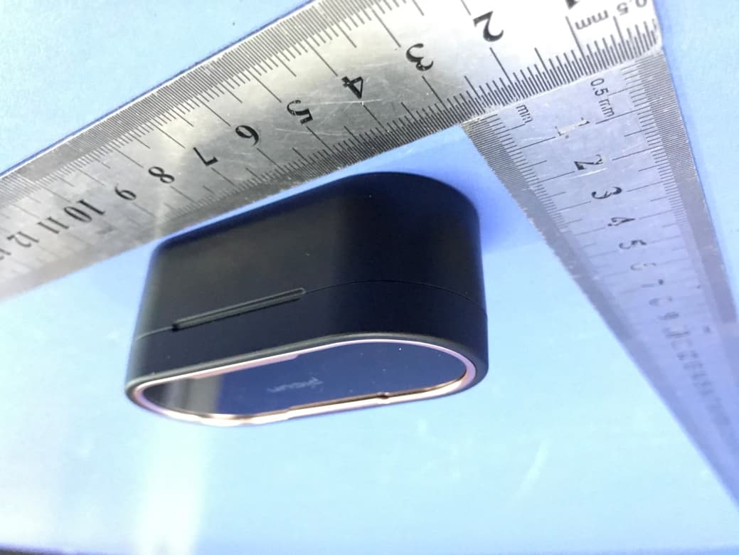 True Wireless Stereo Earphones (W20) - FCC ID 2AMWY-W20 - Shenzhen PINCUN digital technology Co., Ltd. (3)