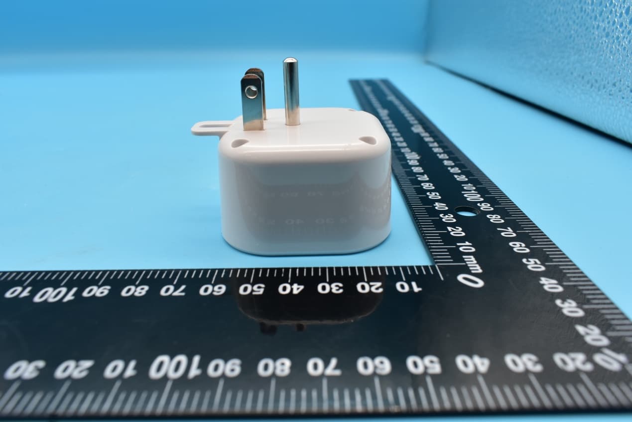 Plug-In Dimmer - FCC ID 2AMY9PD700 - Golden Mark (HK) Limited (4)