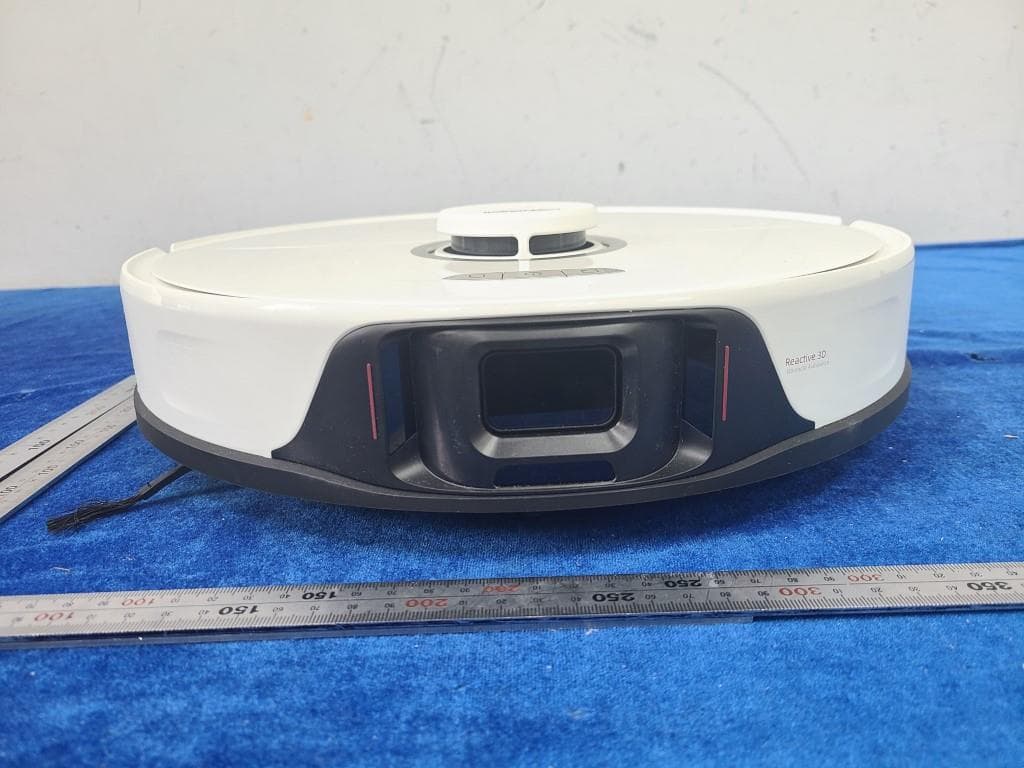 Robotic Vacuum Cleaner - FCC ID 2AN2O-S80ULT01 - Beijing Roborock Technology Co., Ltd.