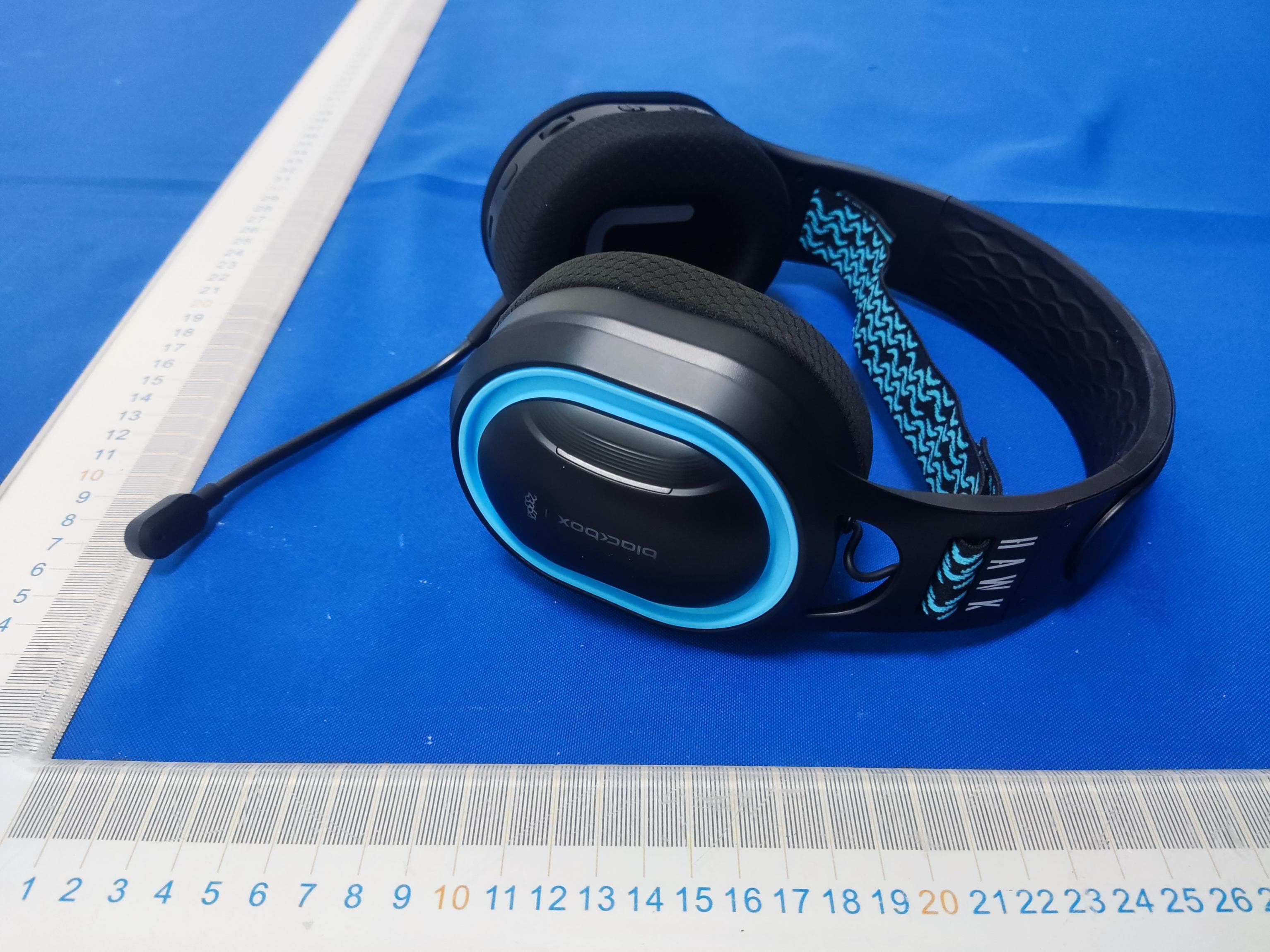 DUAL-MODE WIRELESS BLUETOOTH GAMING HEADSET - FCC ID 2AN4C-7137 - Shenzhen Grandsun Electronic Co., Ltd. (3)
