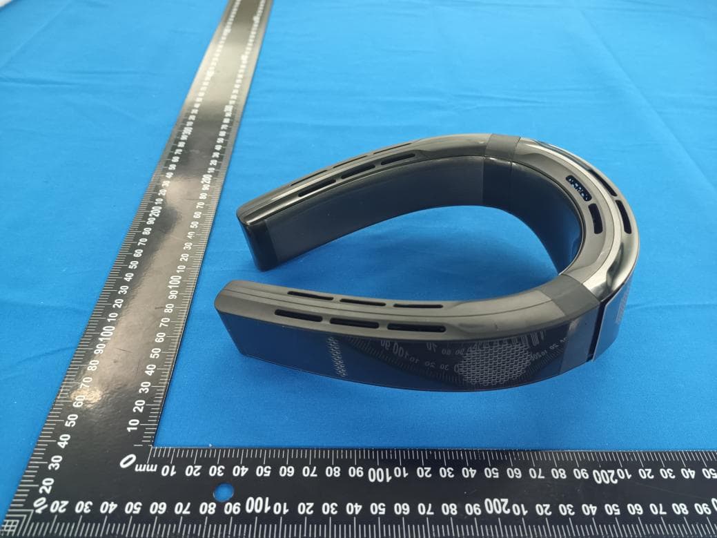 Wearable Air Conditioner - FCC ID 2AN4Y-FG6 - SHENZHEN TORRAS TECHNOLOGY CO.,LTD. (4)