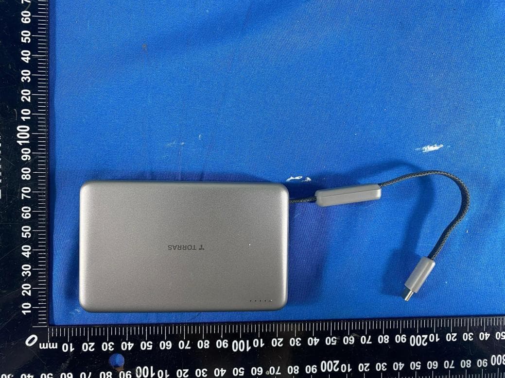 Power Bank - FCC ID 2AN4Y-PB20B1 - SHENZHEN TORRAS TECHNOLOGY CO.,LTD. (3)