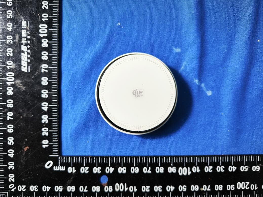 Wireless Charger - FCC ID 2AN4Y-WX8 - SHENZHEN TORRAS TECHNOLOGY CO.,LTD. (3)