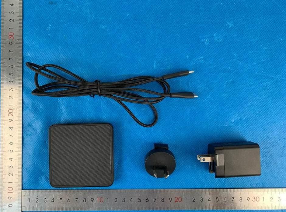 WIRELESS CHARGER PAD - FCC ID 2AN72-A447 - Mous Products Limited (2)