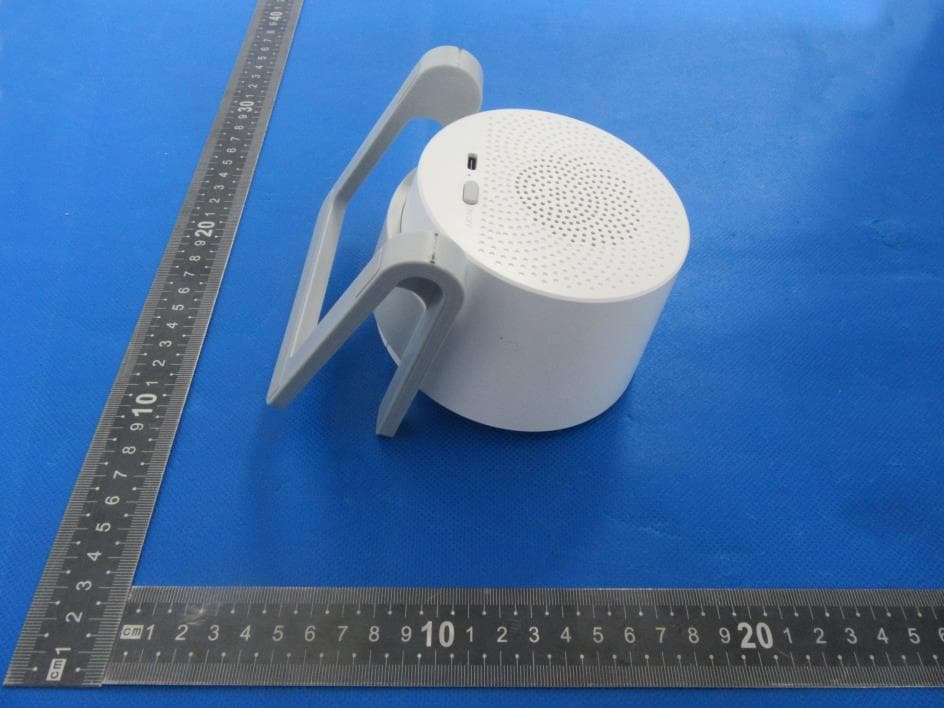 Wireless charging Bluetooth speaker with RGB - FCC ID 2AN8F966-M6064Q - Shenzhen Mossloo Industrial Co.,Ltd (2)