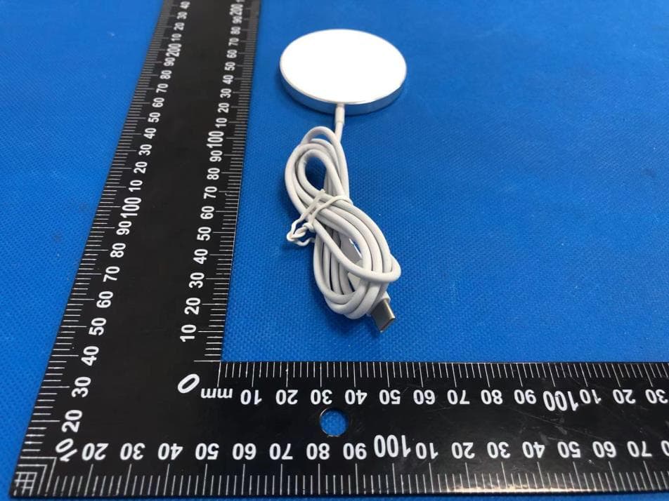 Fast Wireless Charger - FCC ID 2AN8FM1029-A - Shenzhen Mossloo Industrial Co.,Ltd (3)