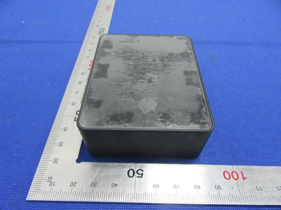 Wireless power bank 10000mAh - FCC ID 2AN8FMSL-DZ003 - Shenzhen Mossloo Industrial Co.,Ltd (5)