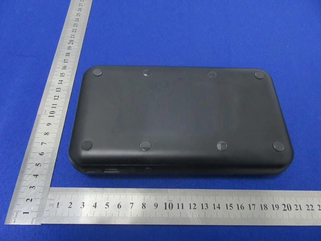 UVC Sterilizer w/ Wireless Power Bank - FCC ID 2AN8FMSL-M6023Q - Shenzhen Mossloo Industrial Co.,Ltd (2)