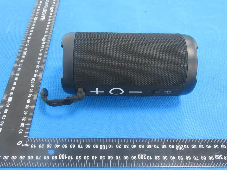 Bluetooth speaker with RGB - FCC ID 2AN8FMSL-M9012 - Shenzhen Mossloo Industrial Co.,Ltd (3)