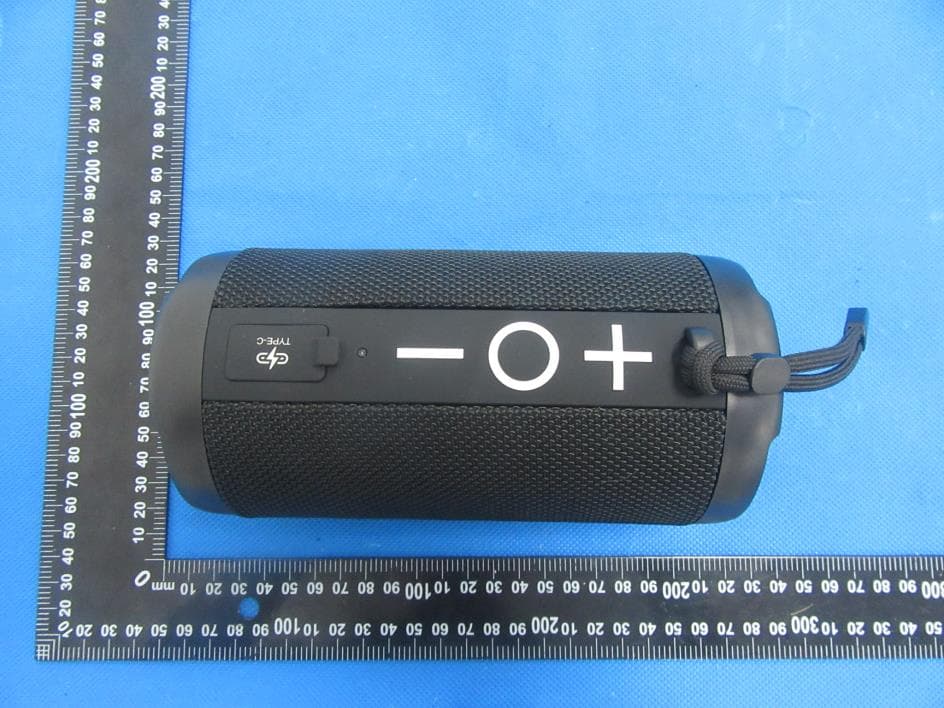 Bluetooth speaker with RGB - FCC ID 2AN8FMSL-M9012 - Shenzhen Mossloo Industrial Co.,Ltd (4)