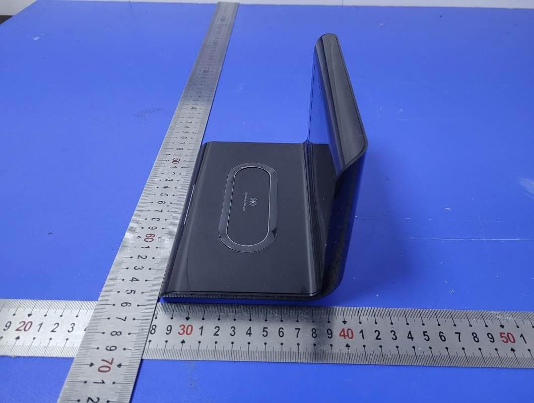Wireless Charging Alarm Clock - FCC ID 2AND8-10WCHA - CJ Global Inc. (5)