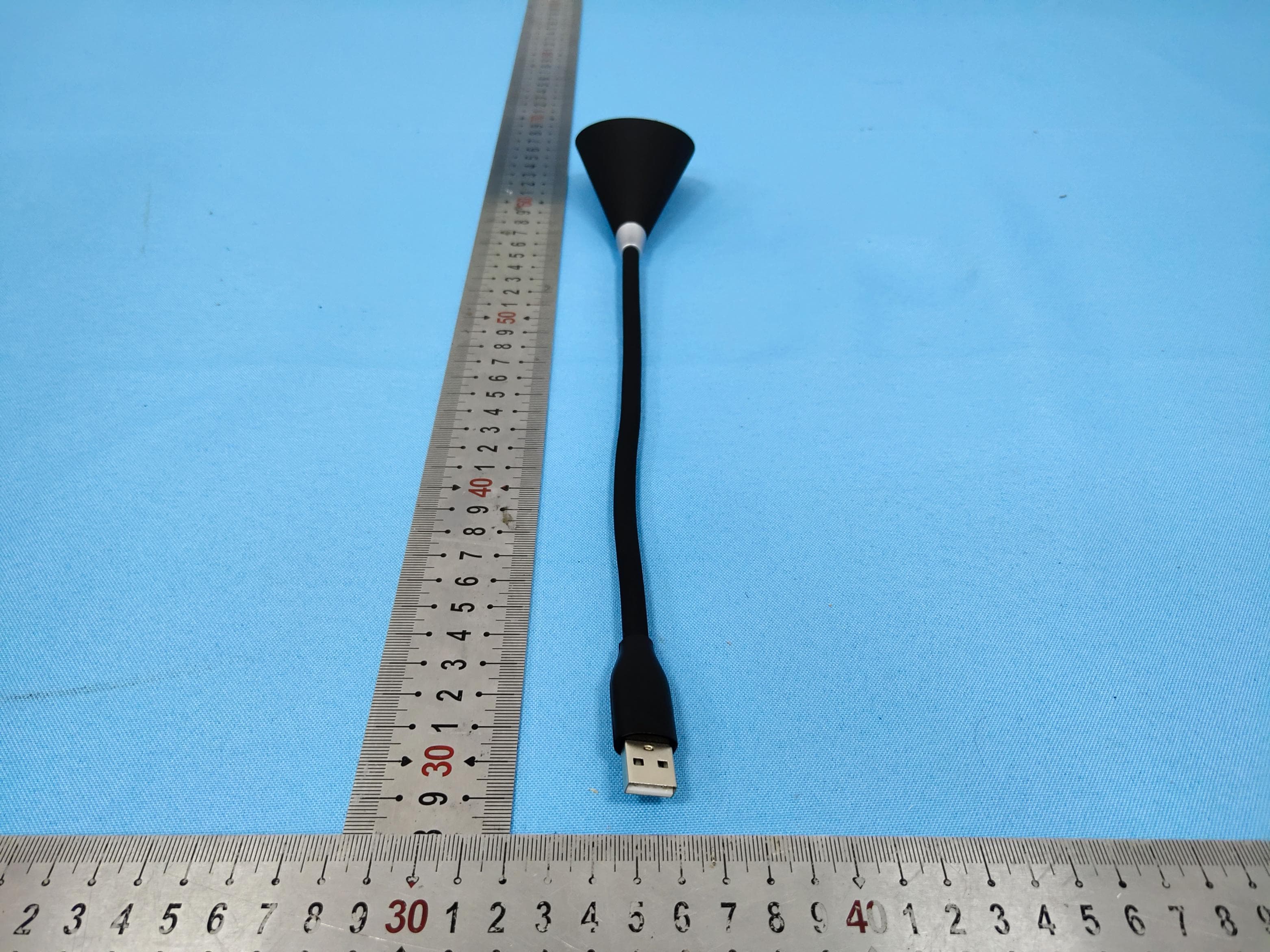 Flex Neck LED Light With Wireless Speaker - FCC ID 2AND8-240LLS - CJ Global Inc. (4)