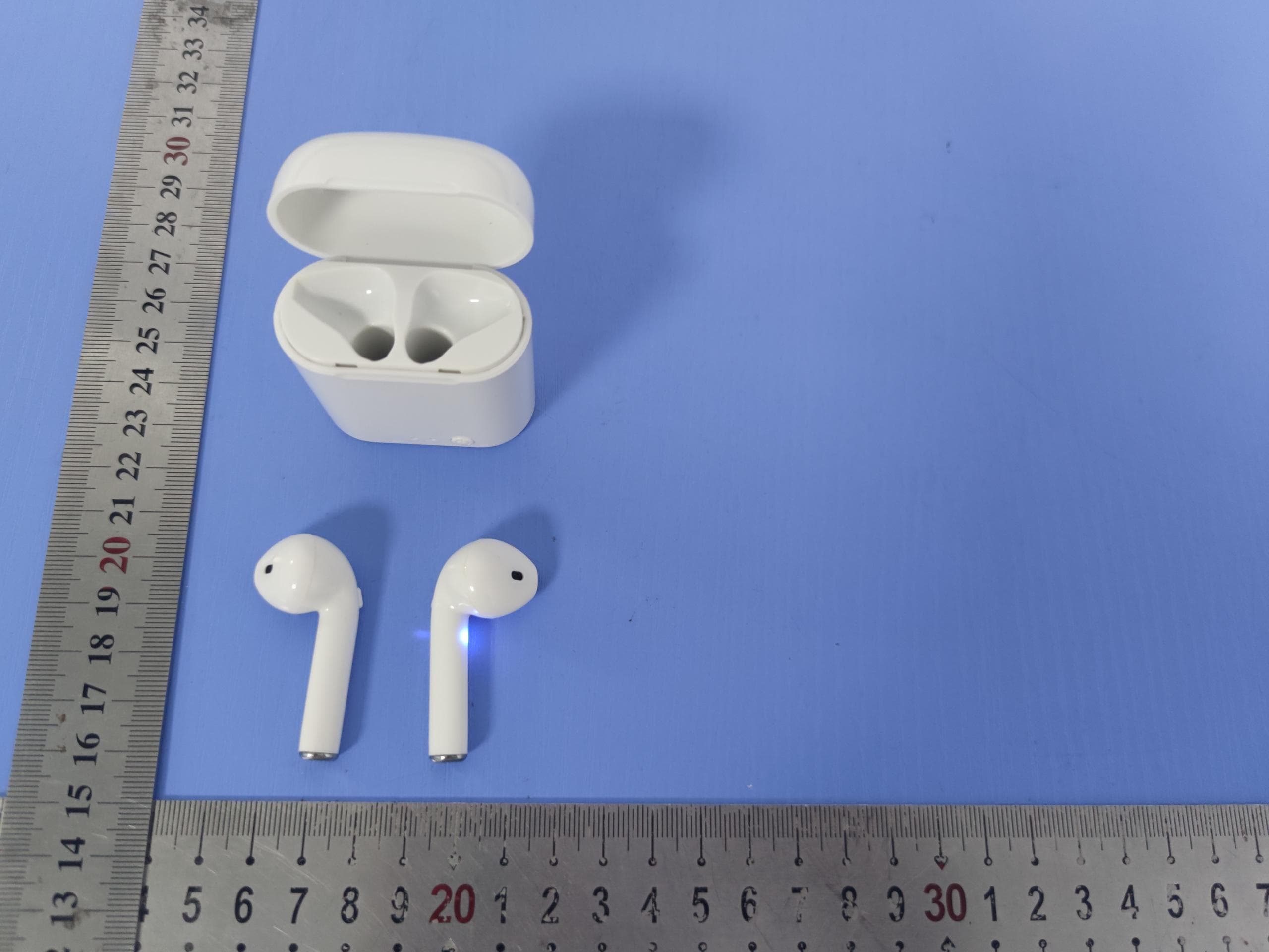 TWS earbuds with case - FCC ID 2AND8-246TWS - CJ Global Inc. (2)