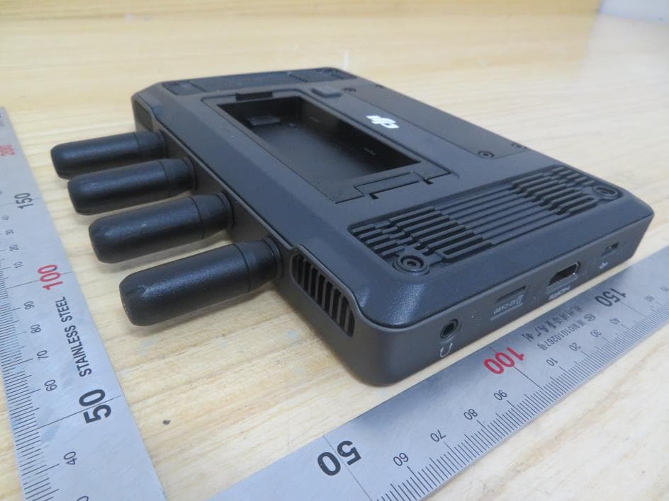 DJI High-Bright Remote Monitor - FCC ID 2ANDR-RXD2202109 - SZ DJI Osmo Technology Co.,Ltd.