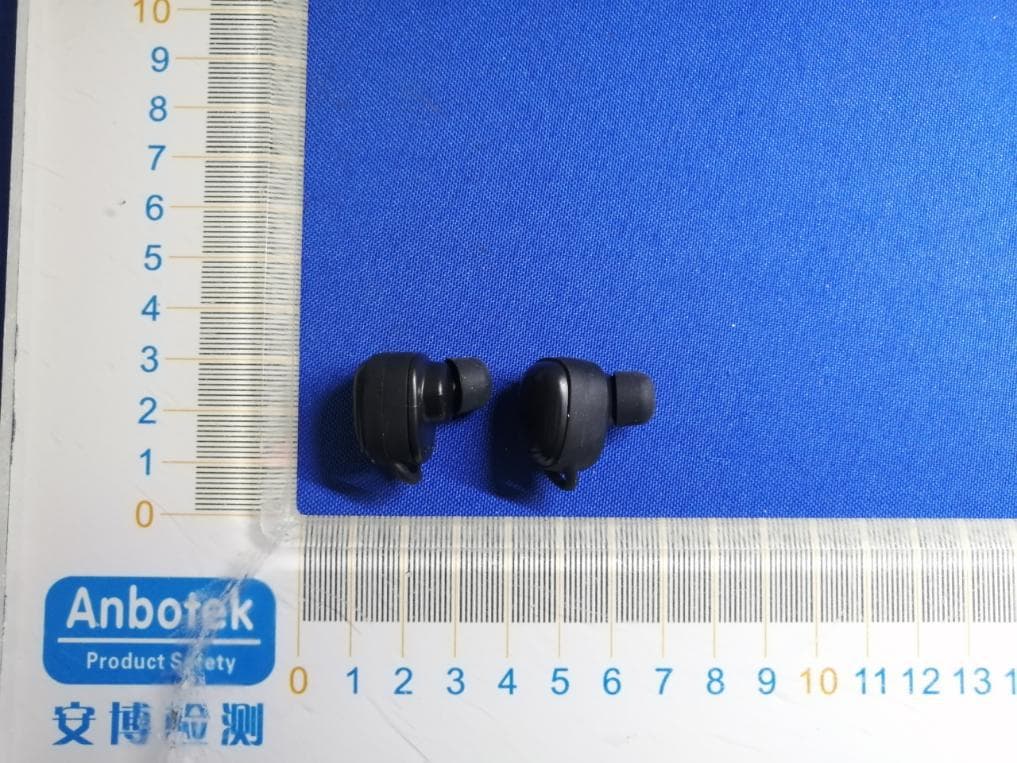 NYANBOARD EARPHONES - FCC ID 2ANEUCHE-629 - Tra Company Ltd (2)