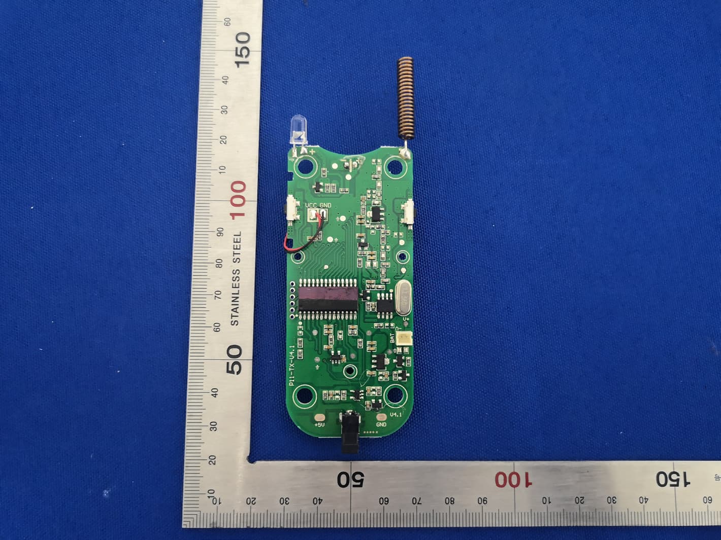 Dog Training Collar - FCC ID 2ANHI-P11 - Shenzhen Smart Pet Technology Co., Ltd (2)