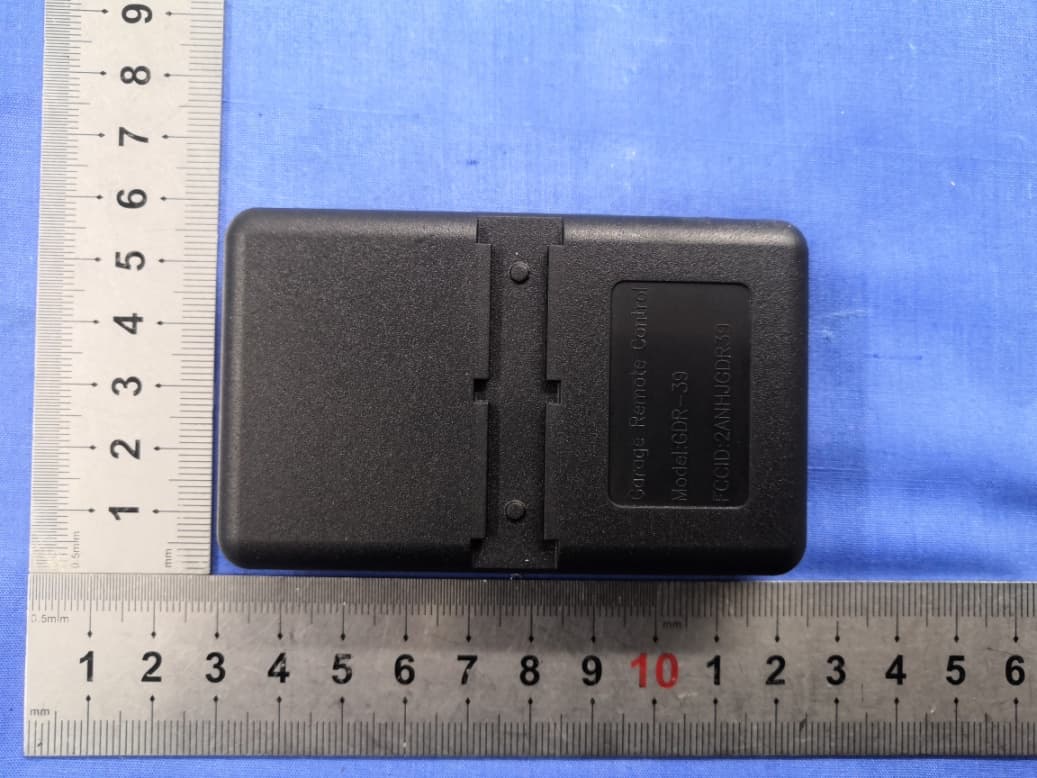 Remote Control - FCC ID 2ANHJGDR39 - Shanghai shengzhen commercial & trade Ltd company (2)