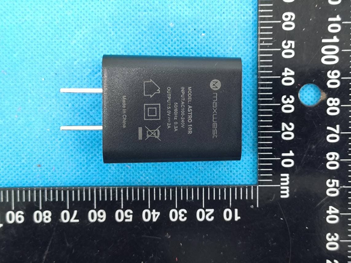 TABLET - FCC ID 2ANIRASTRO10R - LUXPAD TABLET (3)