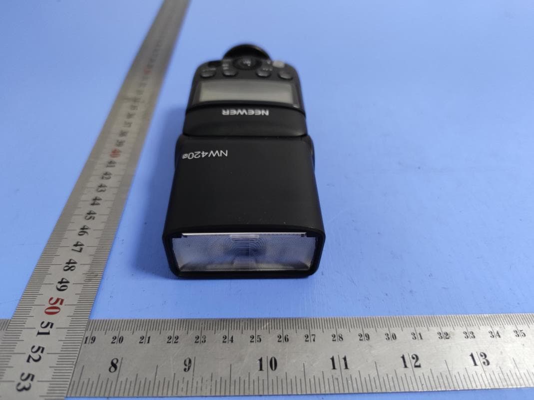 Camera Flash - FCC ID 2ANIV-NW420 - Shenzhen Neewer Technology Co., Ltd (3)