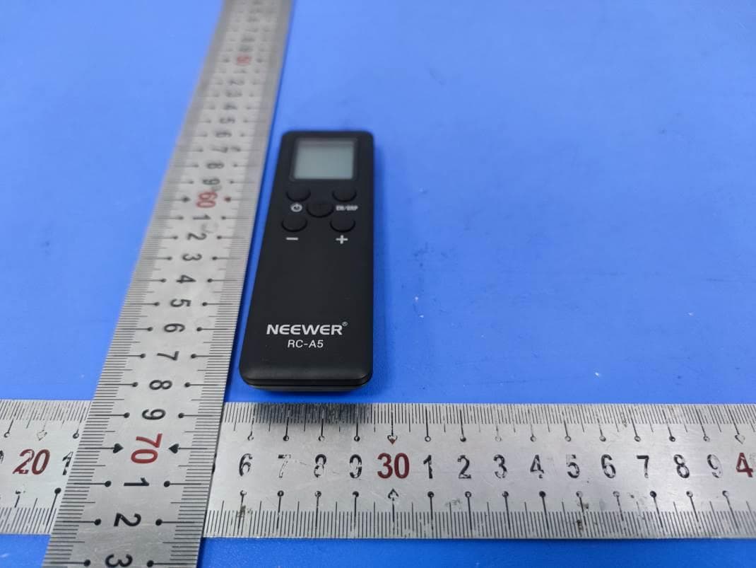 Remote Control - FCC ID 2ANIV-RC-A5 - Shenzhen Neewer Technology Co., Ltd (4)