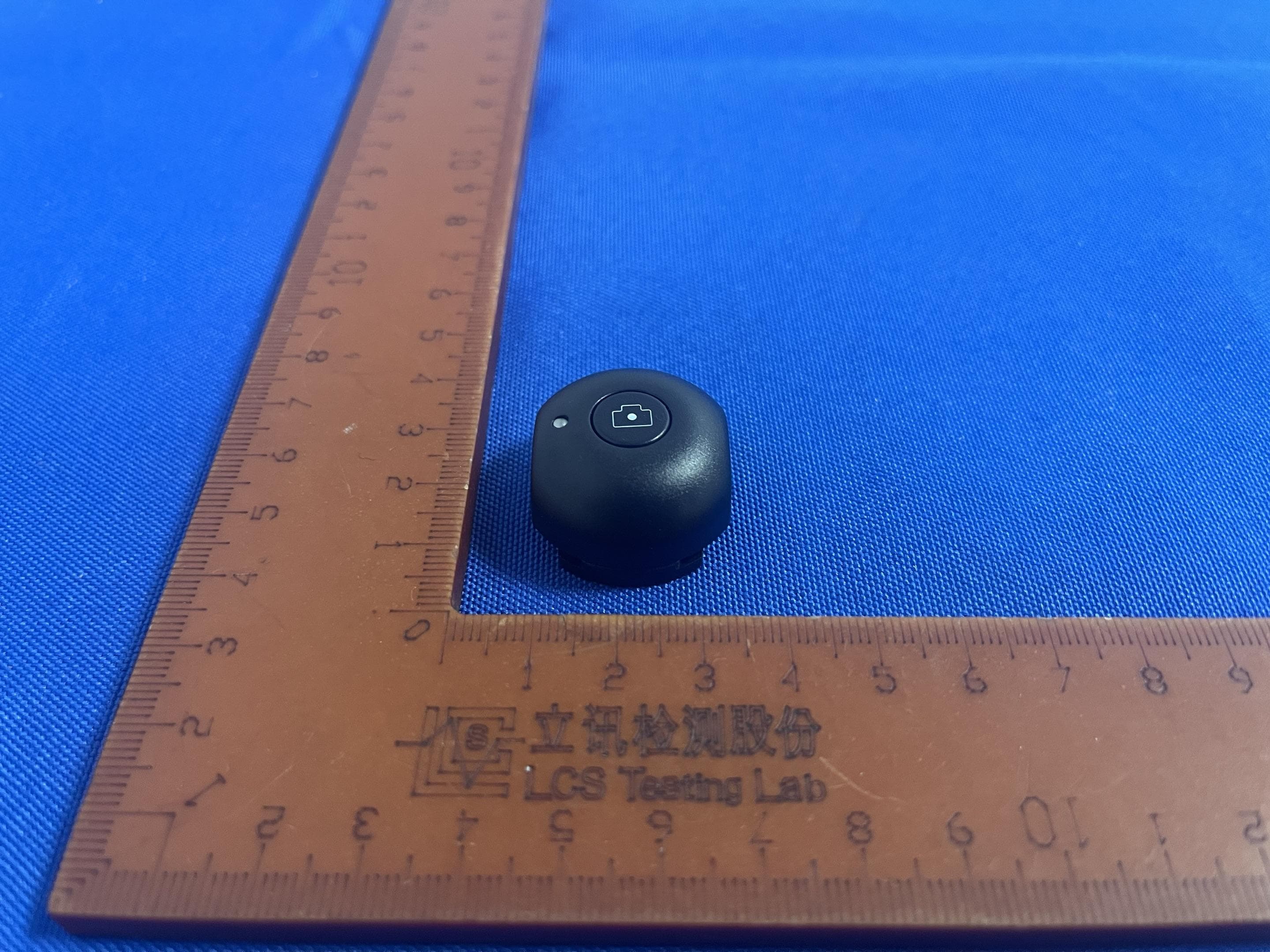 Side Handle With Wireless Control - FCC ID 2ANIV-RT005E - Shenzhen Neewer Technology Co., Ltd