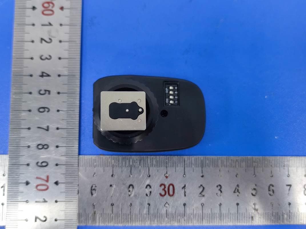 RADIO TRANSMITTER - FCC ID 2ANIV-VC-816TX - Shenzhen Neewer Technology Co., Ltd (3)