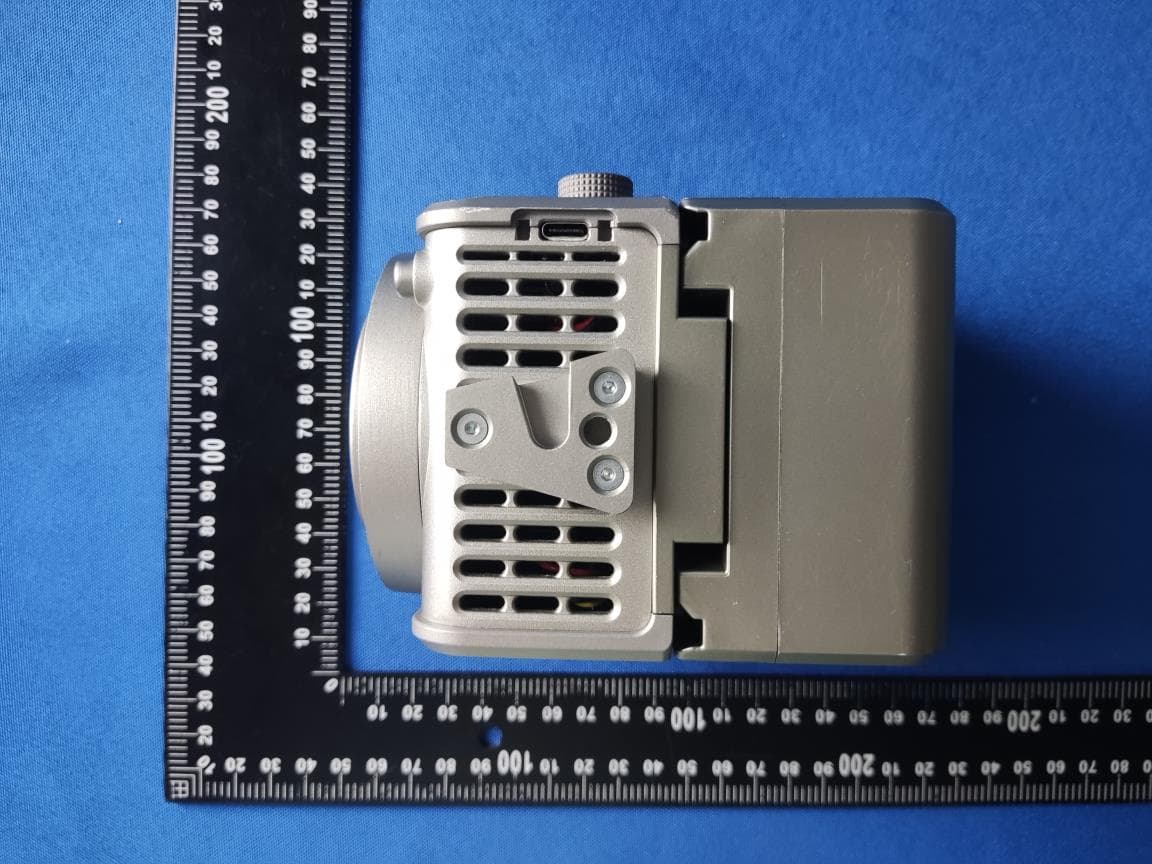 HOBOLITE MINI MAX - FCC ID 2ANLP-MINIMAX - AEC Lighting Solutions Co., Ltd. (4)
