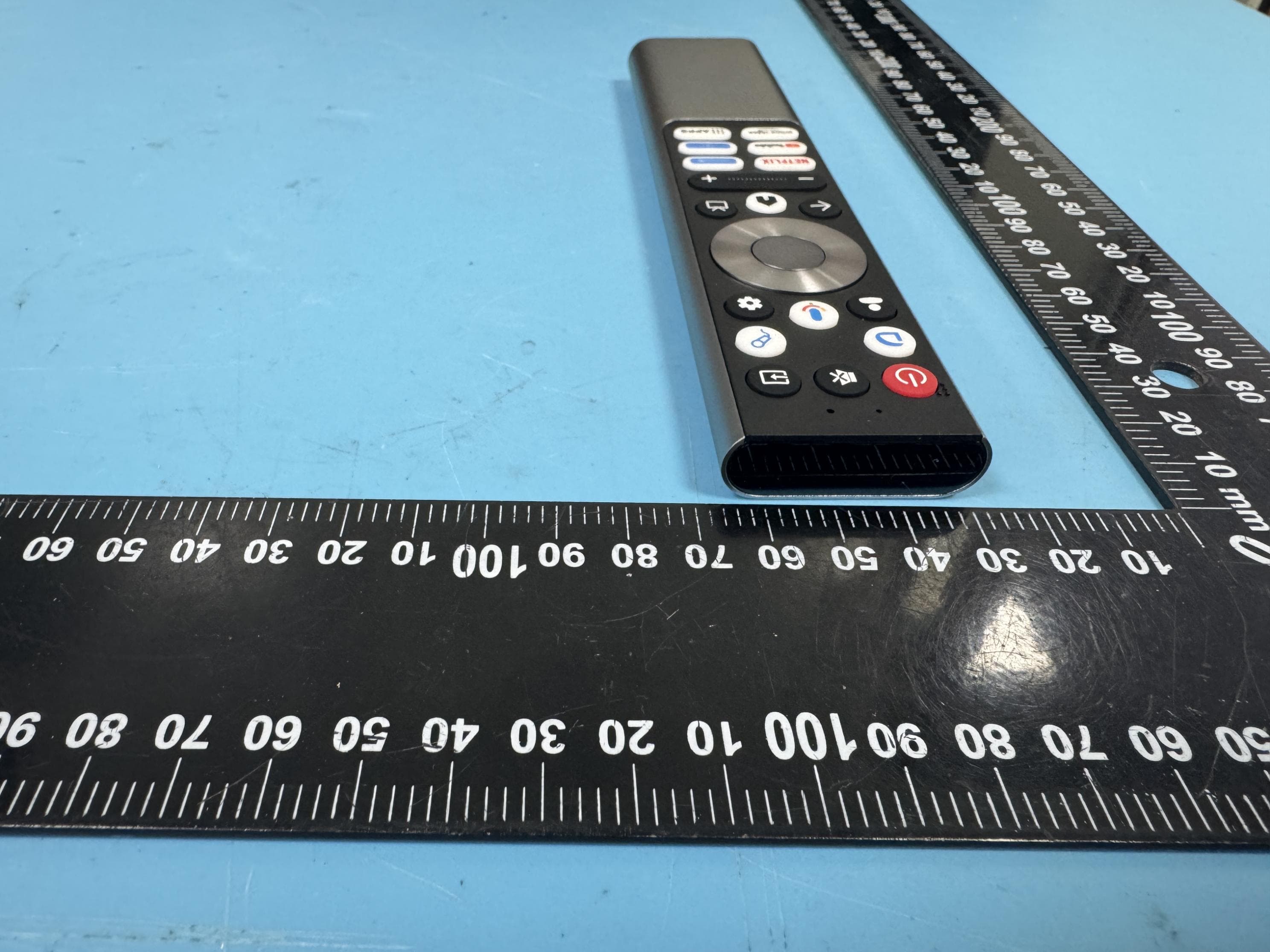 BT voice remote controller - FCC ID 2ANM3HS9AA - Shenzhen Chuangwei-RGB Electronics Co., Ltd. (2)