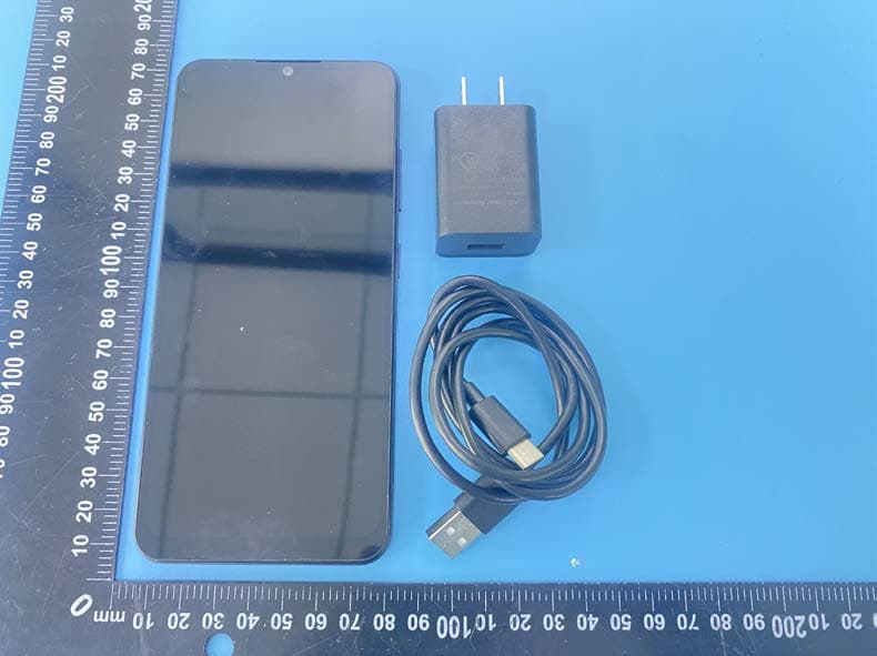 Smart Phone - FCC ID 2ANMU-C17 - SHENZHEN YUNJI INTELLIGENT TECHNOLOGY CO.,LTD (2)
