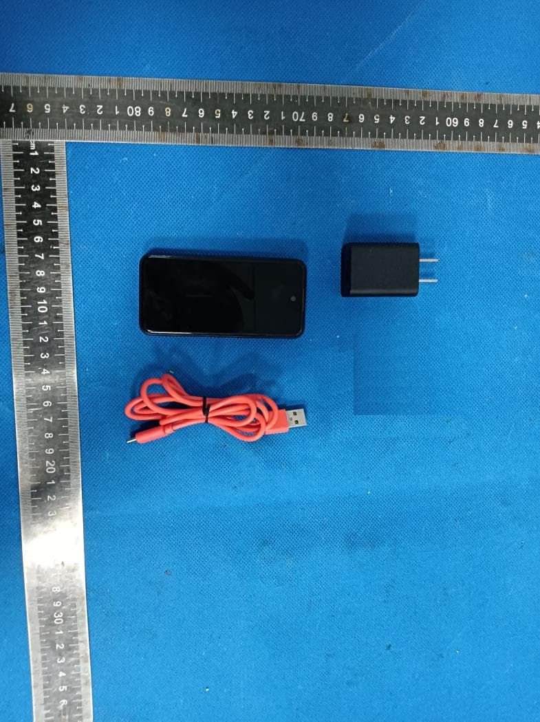 Smart phone - FCC ID 2ANMU-C17MINI - SHENZHEN YUNJI INTELLIGENT TECHNOLOGY CO.,LTD (3)