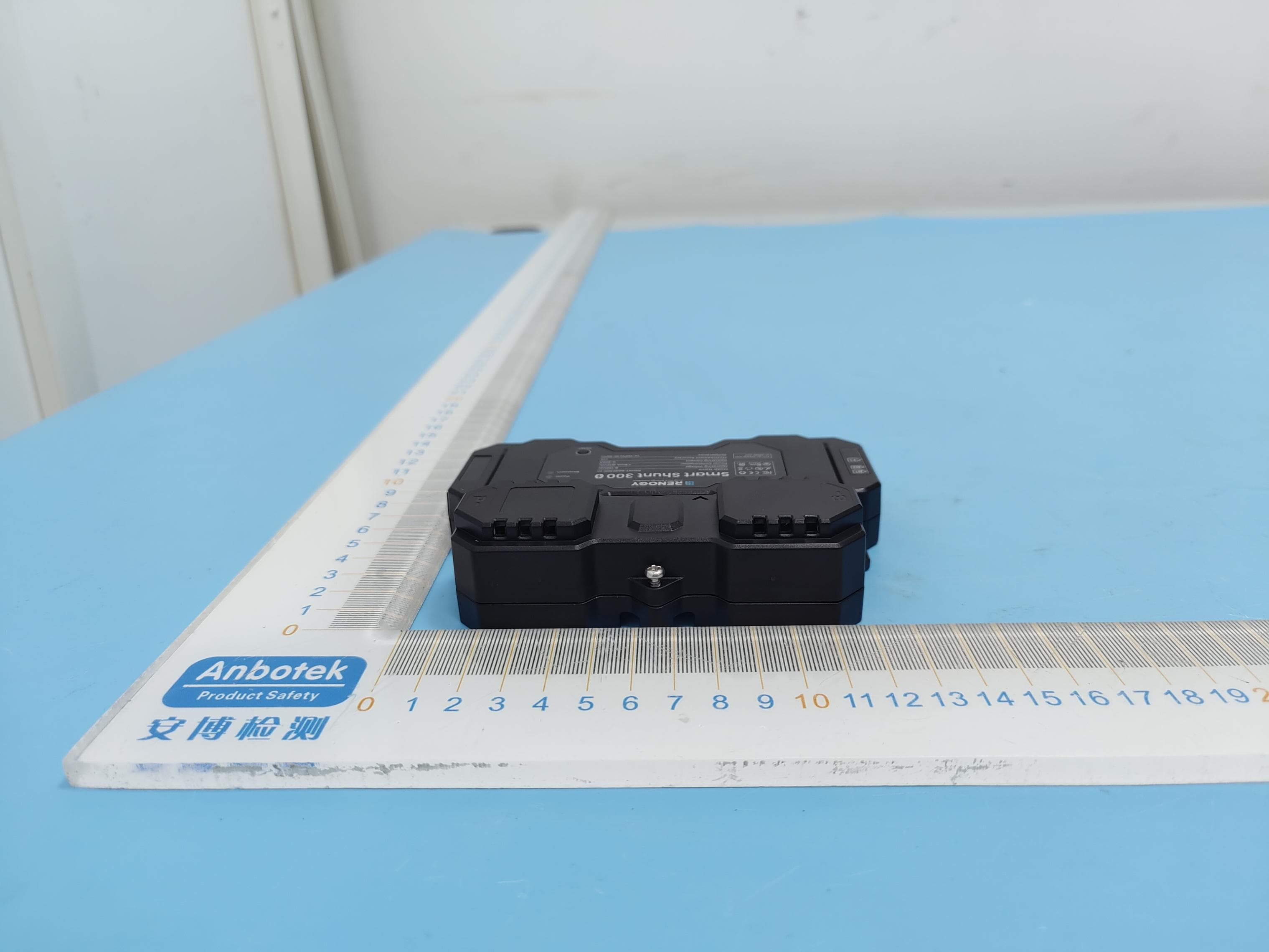 Smart Shunt 300 - FCC ID 2ANPB-A101 - RNG International Inc. (3)