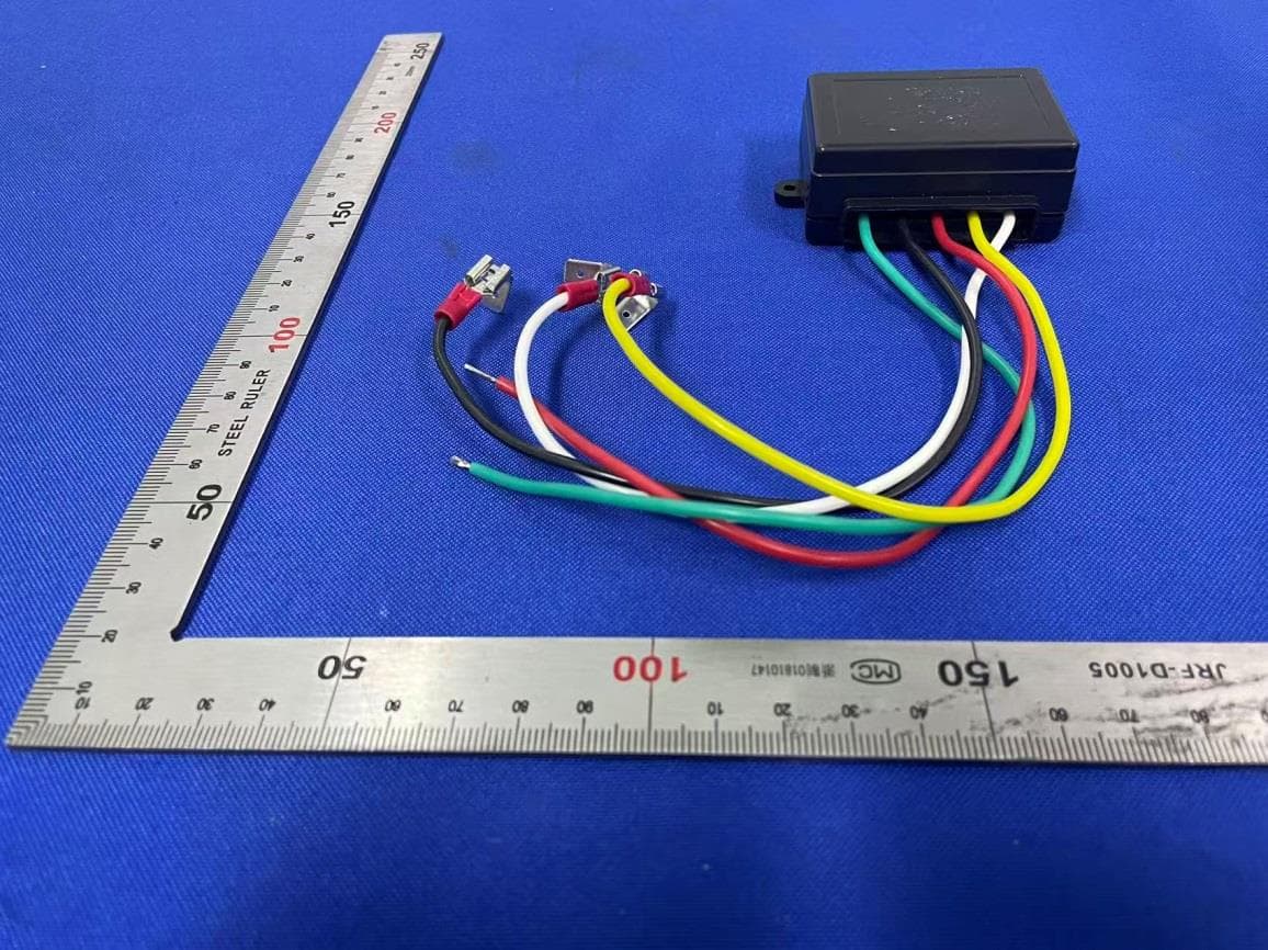 wireless remote control receiver - FCC ID 2ANRDFEWL14-C001 - Hangzhou Rock Machinery Manufacture Co., Ltd. (3)